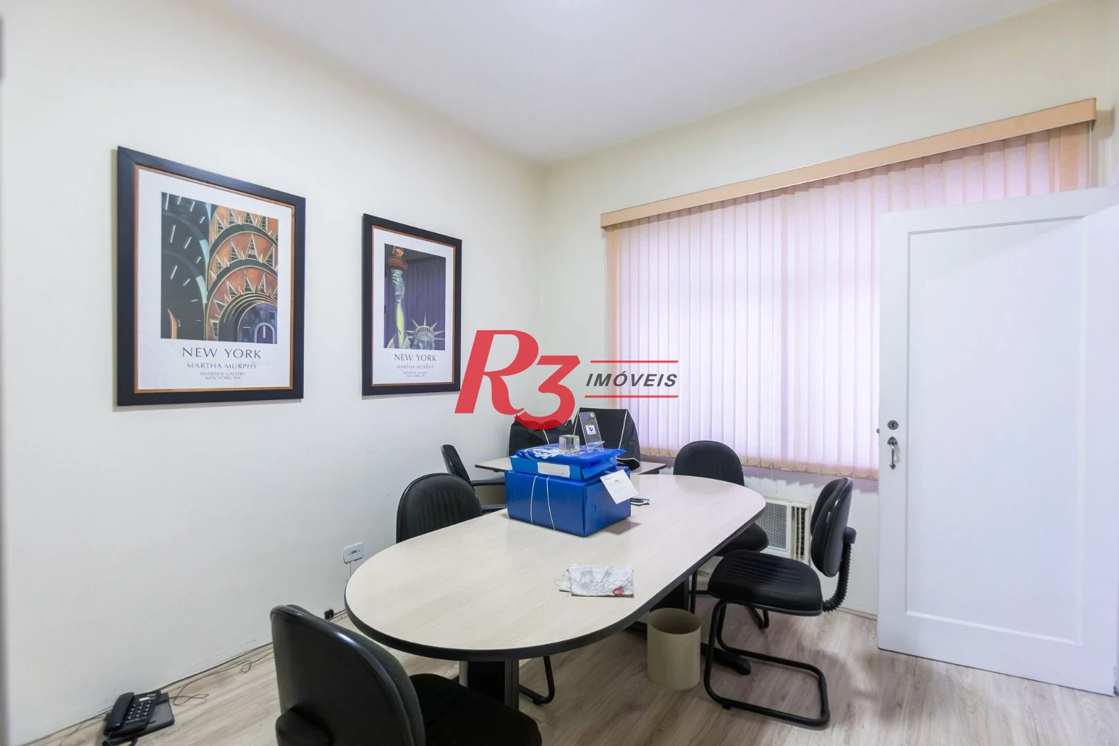 Sala à venda, 70 m² por R$ 330.000,00 - Centro - Santos/SP