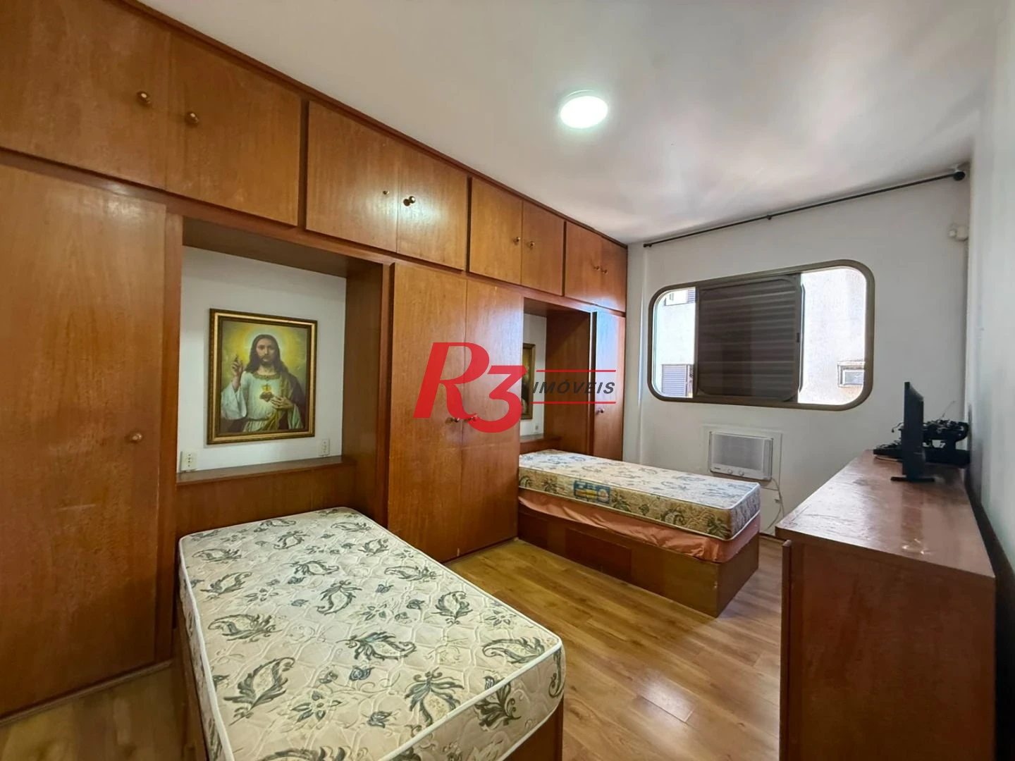 Apartamento com 3 dormitórios à venda, 159 m² por R$ 950.000,00 - Boqueirão - Santos/SP