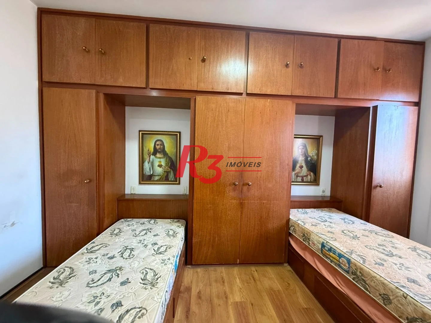 Apartamento com 3 dormitórios à venda, 159 m² por R$ 950.000,00 - Boqueirão - Santos/SP