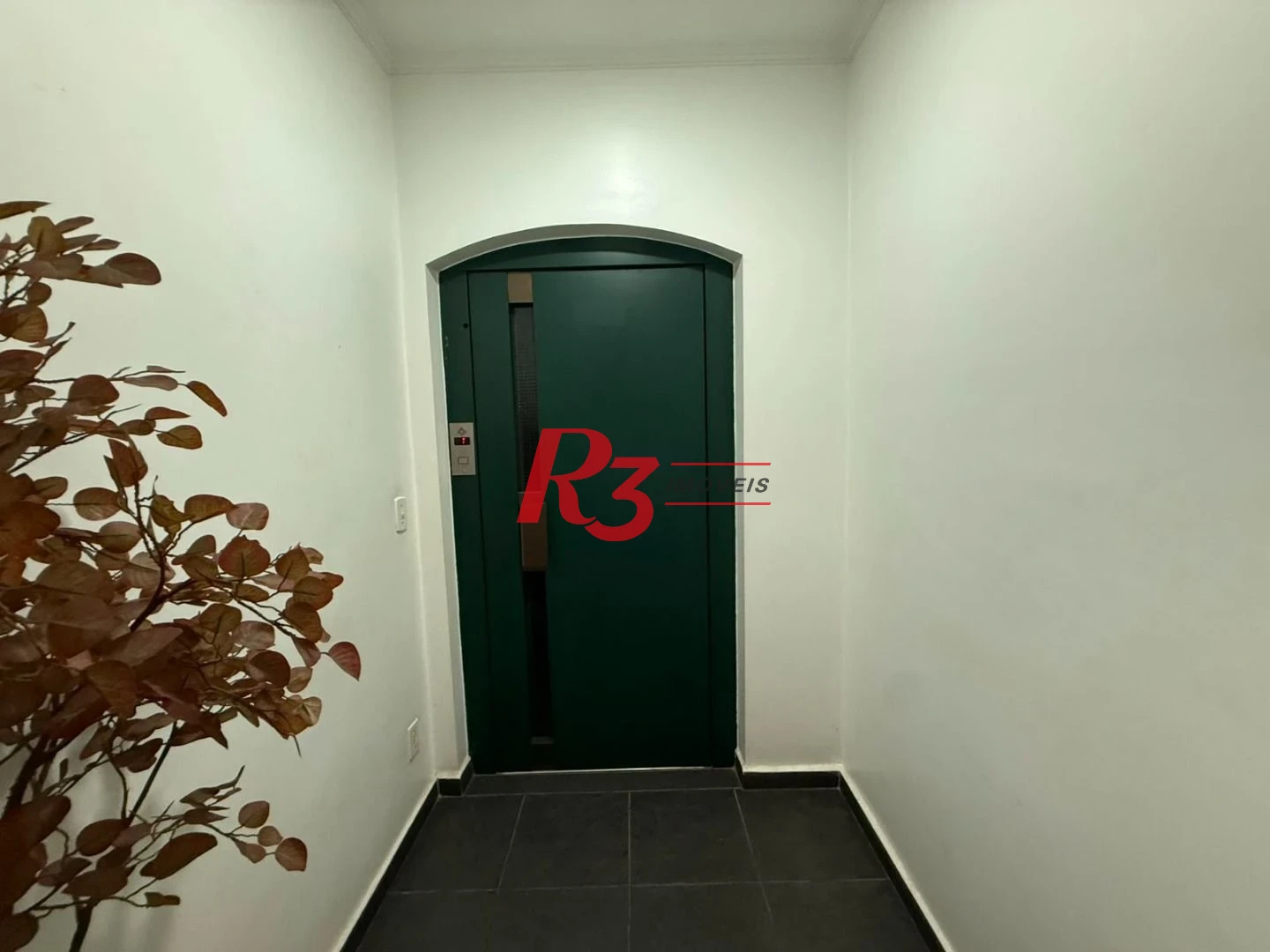 Apartamento com 3 dormitórios à venda, 159 m² por R$ 950.000,00 - Boqueirão - Santos/SP