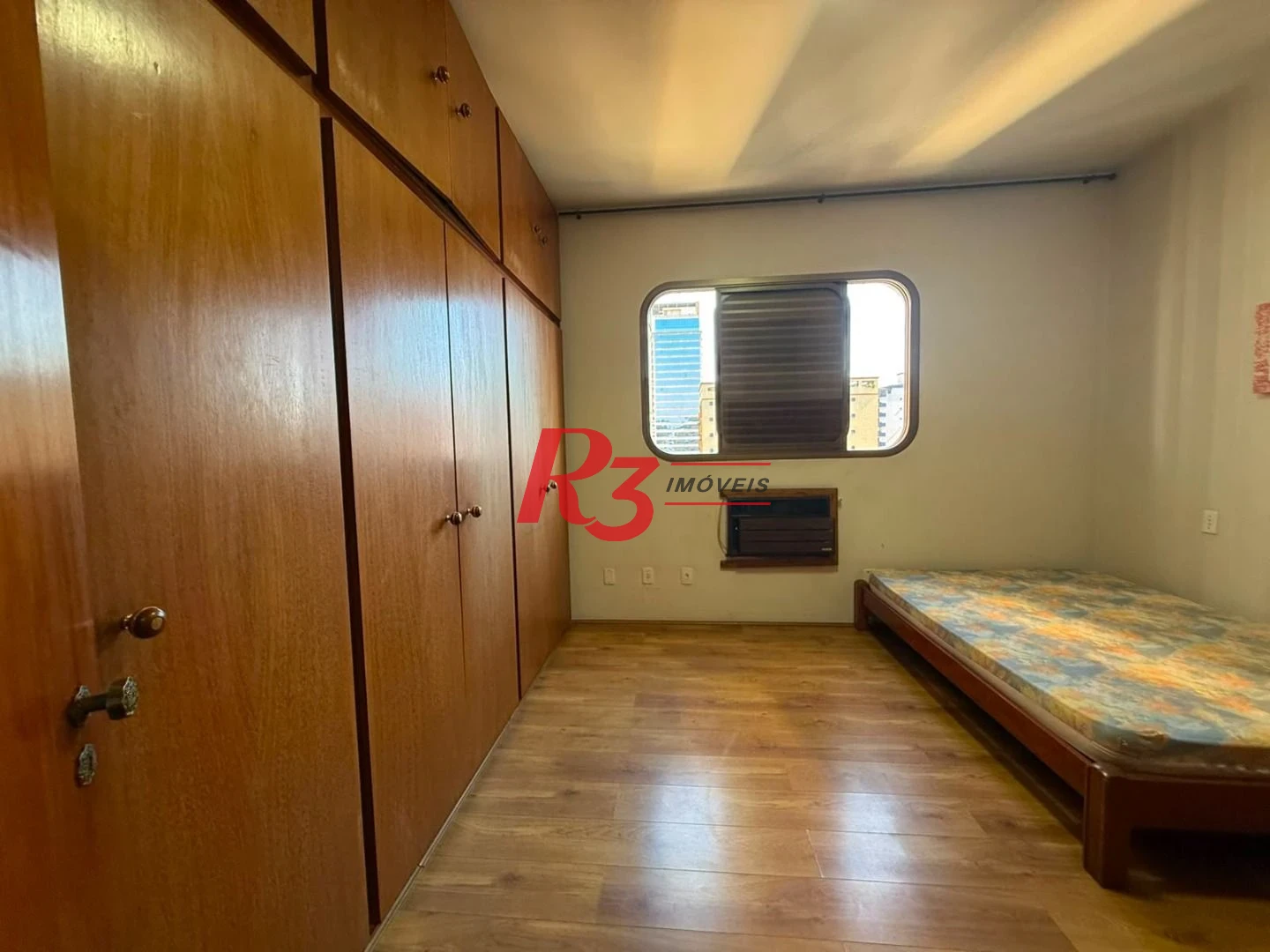 Apartamento com 3 dormitórios à venda, 159 m² por R$ 950.000,00 - Boqueirão - Santos/SP