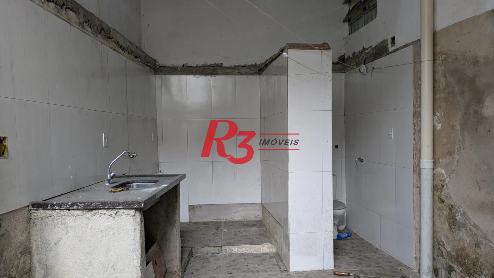 Sobrado com 3 dormitórios à venda, 120 m² - Centro - Santos/SP