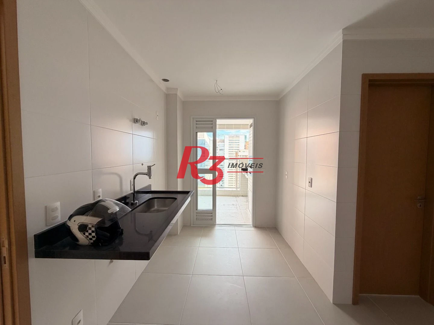 Apartamento com 3 dormitórios à venda, 110 m² por R$ 2.180.000,00 - Gonzaga - Santos/SP