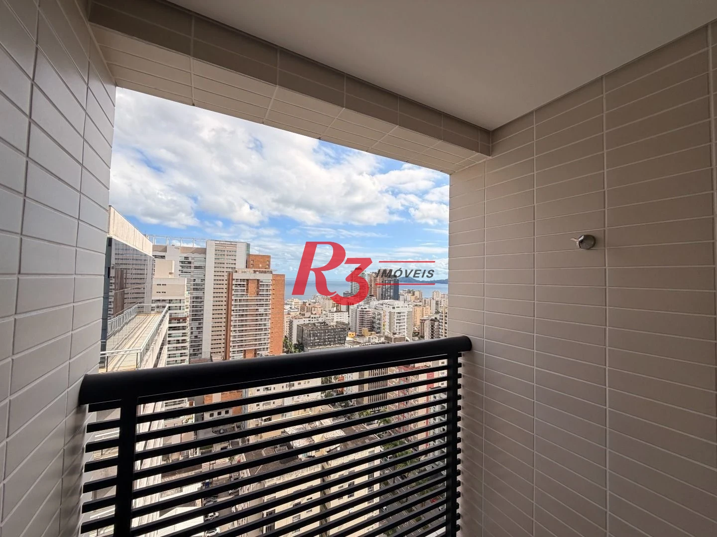 Apartamento com 3 dormitórios à venda, 110 m² por R$ 2.180.000,00 - Gonzaga - Santos/SP