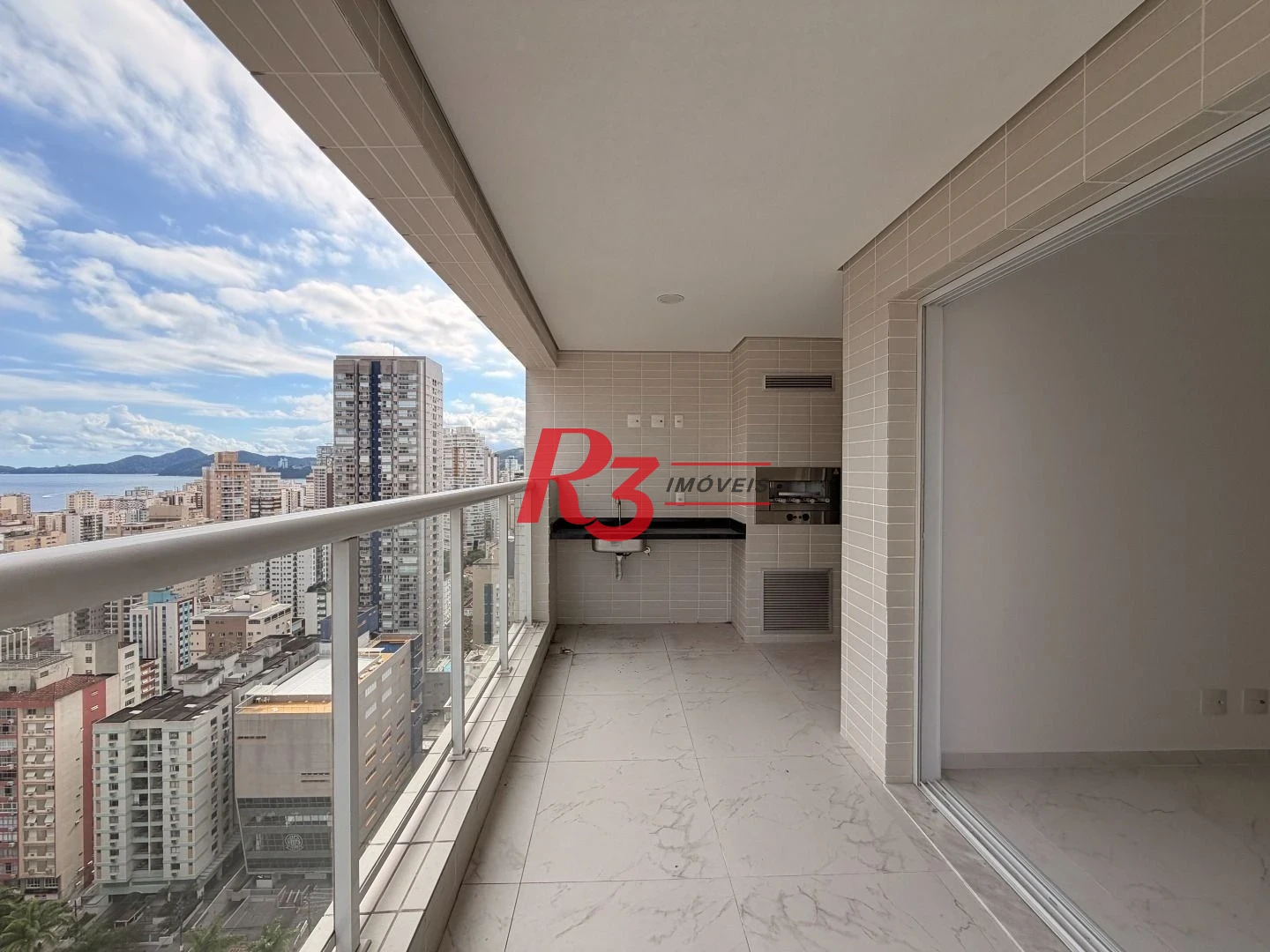Apartamento com 3 dormitórios à venda, 110 m² por R$ 2.180.000,00 - Gonzaga - Santos/SP