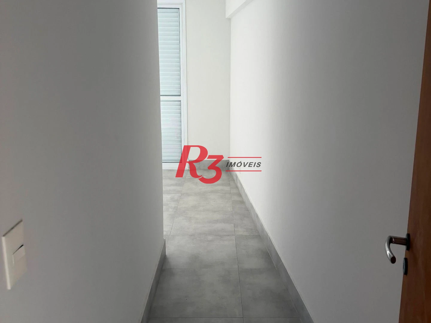 Apartamento com 3 dormitórios à venda, 146 m² por R$ 1.300.000,00 - Tombo - Guarujá/SP