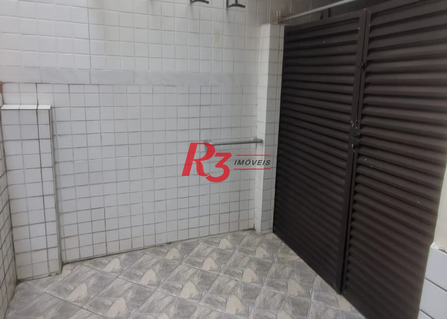 Apartamento com 2 dormitórios à venda, 75 m² por R$ 500.000,00 - Gonzaga - Santos/SP