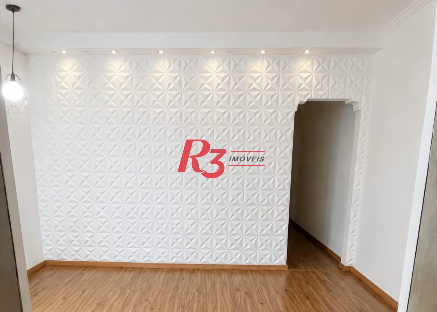 Apartamento com 2 dormitórios à venda, 75 m² por R$ 500.000,00 - Gonzaga - Santos/SP