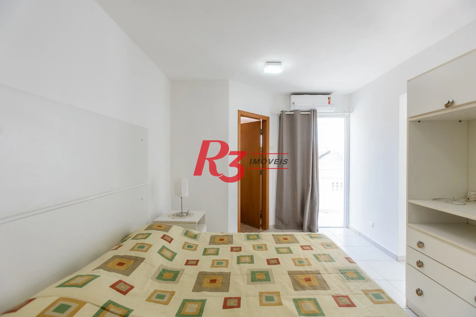 Village com 4 dormitórios à venda por R$ 1.450.000 - Embaré - Santos/SP