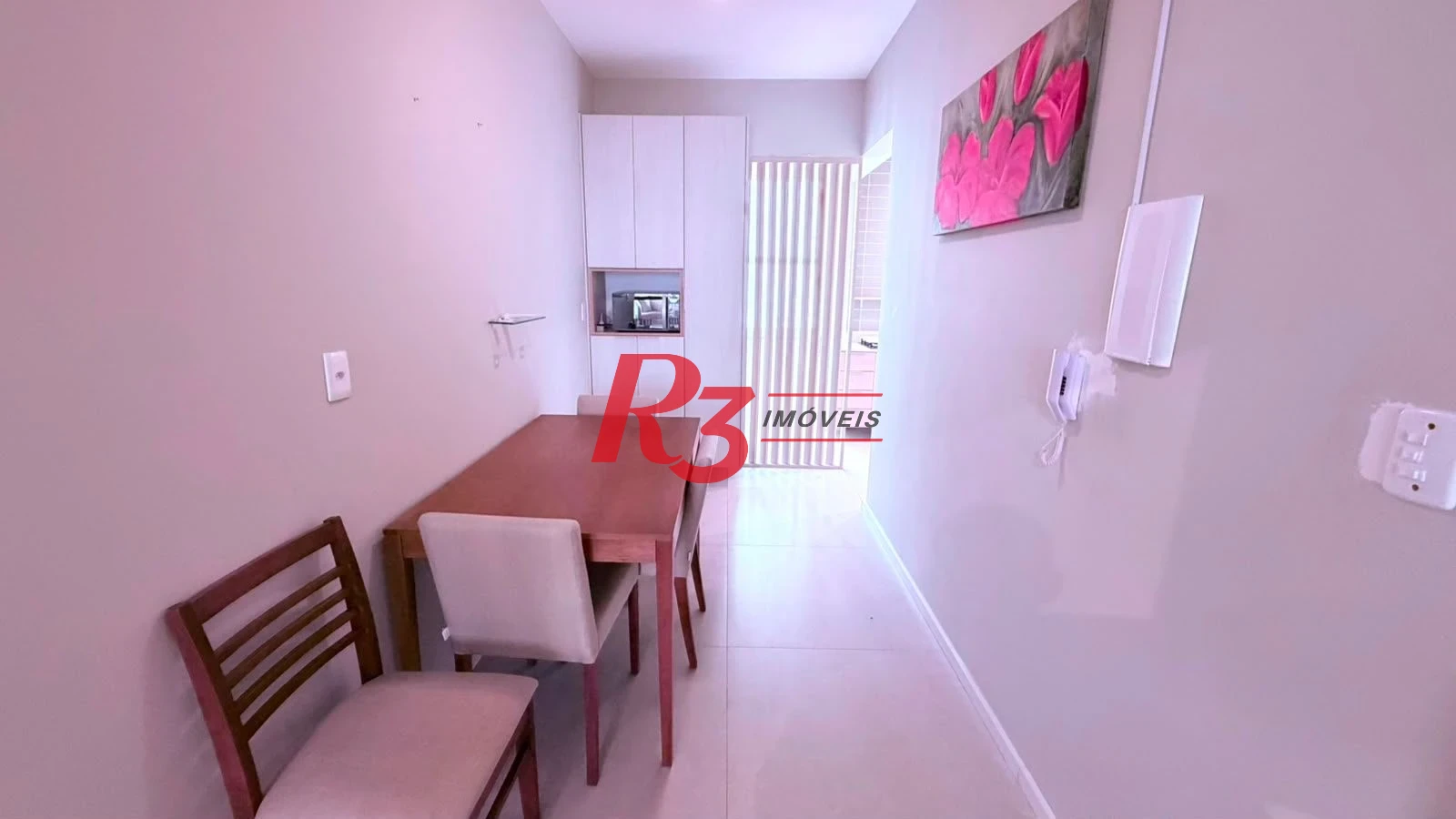 Apartamento com 2 dormitórios à venda, 100 m² por R$ 780.000,00 - Gonzaga - Santos/SP