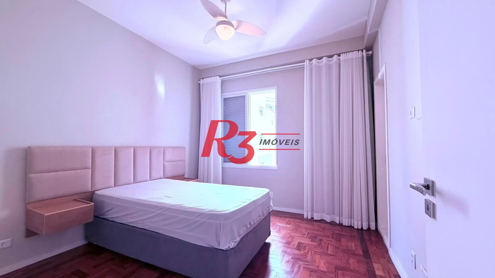 Apartamento com 2 dormitórios à venda, 100 m² por R$ 780.000,00 - Gonzaga - Santos/SP