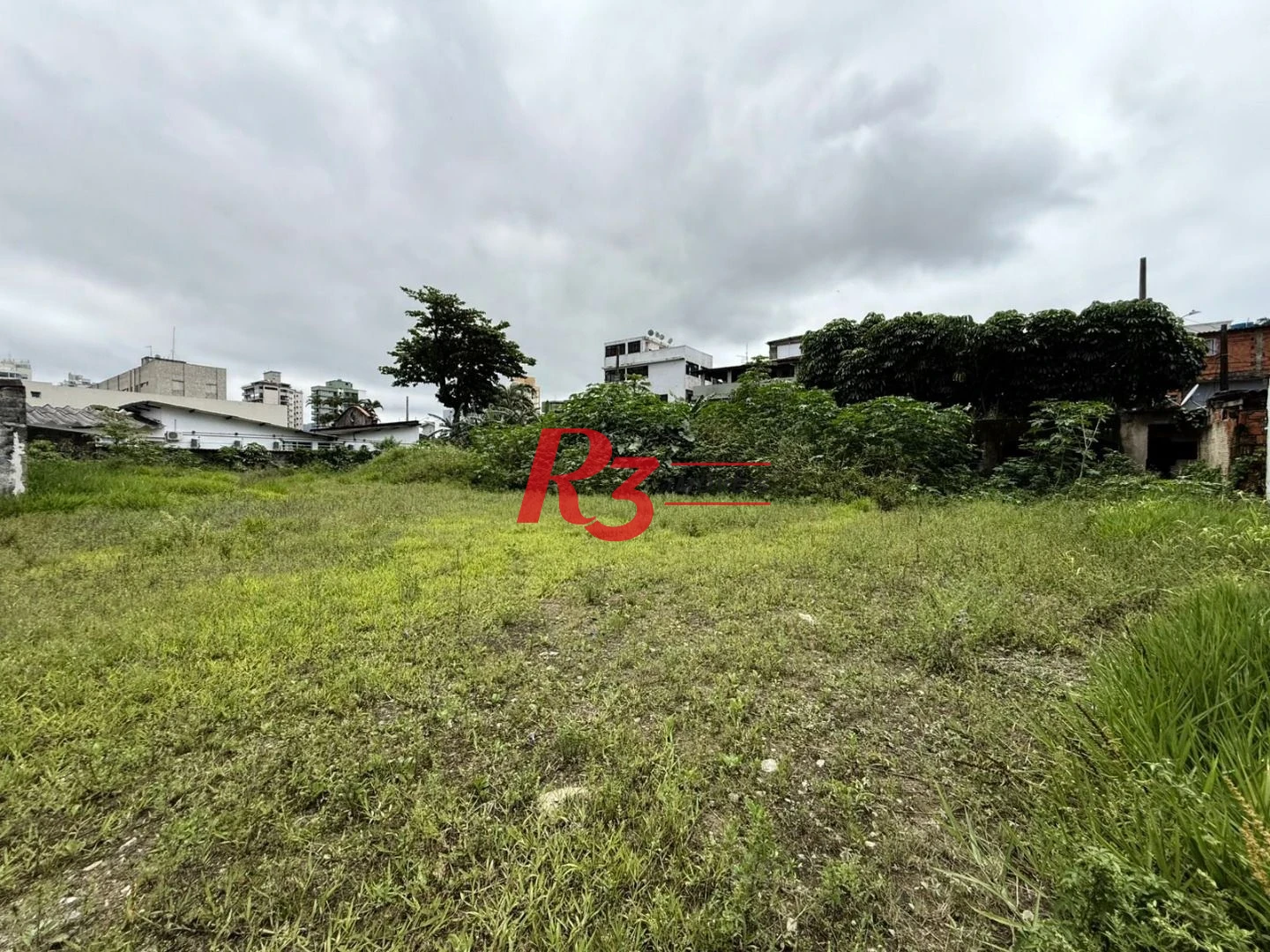 Terreno à venda, 1629 m² por R$ 3.000.000,00 - Enseada - Guarujá/SP