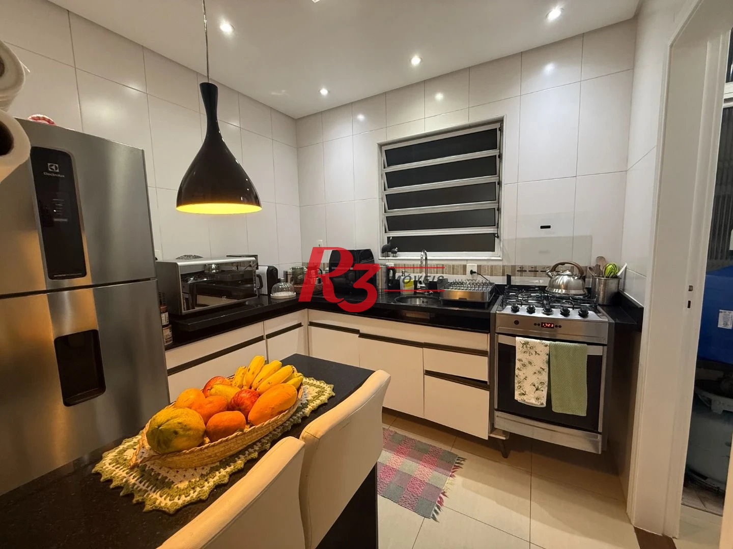 Apartamento com 3 dormitórios à venda, 130 m² por R$ 680.000,00 - Campo Grande - Santos/SP