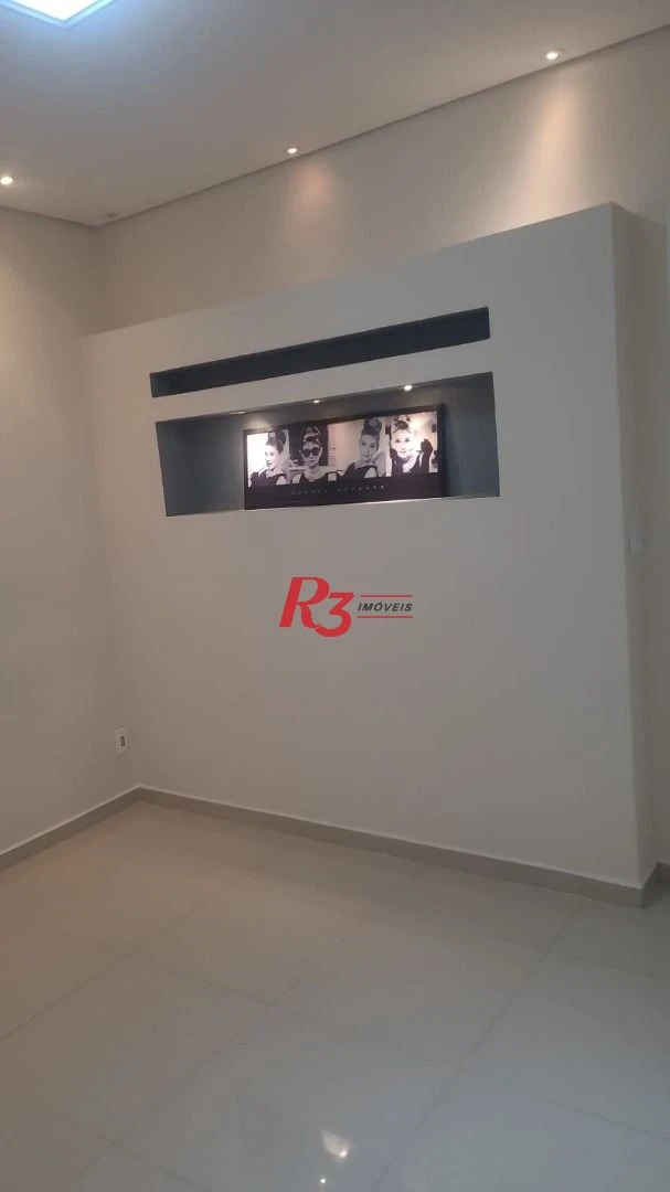 Apartamento com 3 dormitórios à venda, 130 m² por R$ 680.000,00 - Campo Grande - Santos/SP