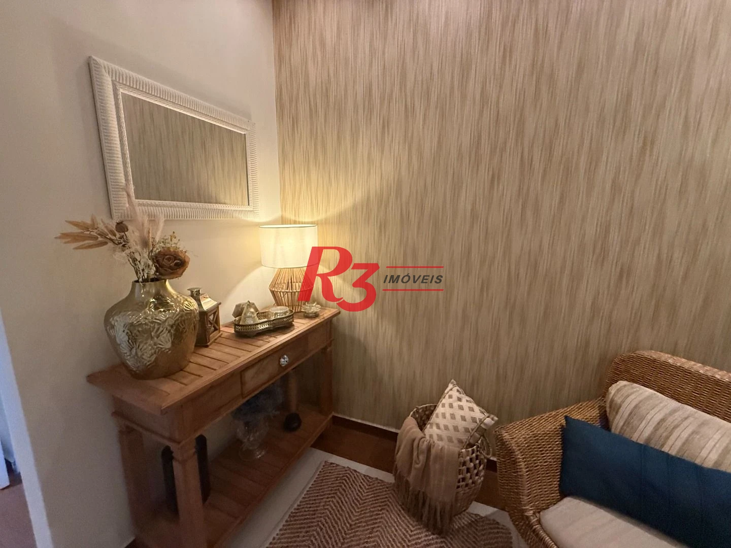 Apartamento com 3 dormitórios à venda, 130 m² por R$ 680.000,00 - Campo Grande - Santos/SP