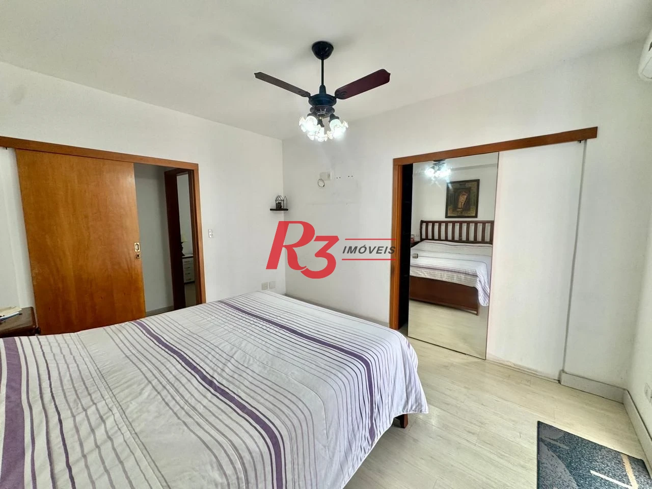 Sobrado com 4 dormitórios à venda, 203 m² por R$ 1.500.000,00 - Estuário - Santos/SP