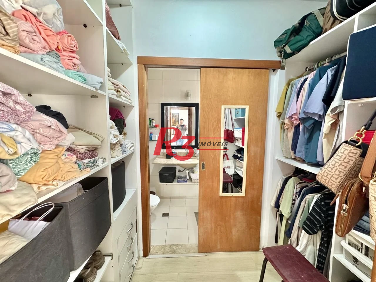 Sobrado com 4 dormitórios à venda, 203 m² por R$ 1.500.000,00 - Estuário - Santos/SP