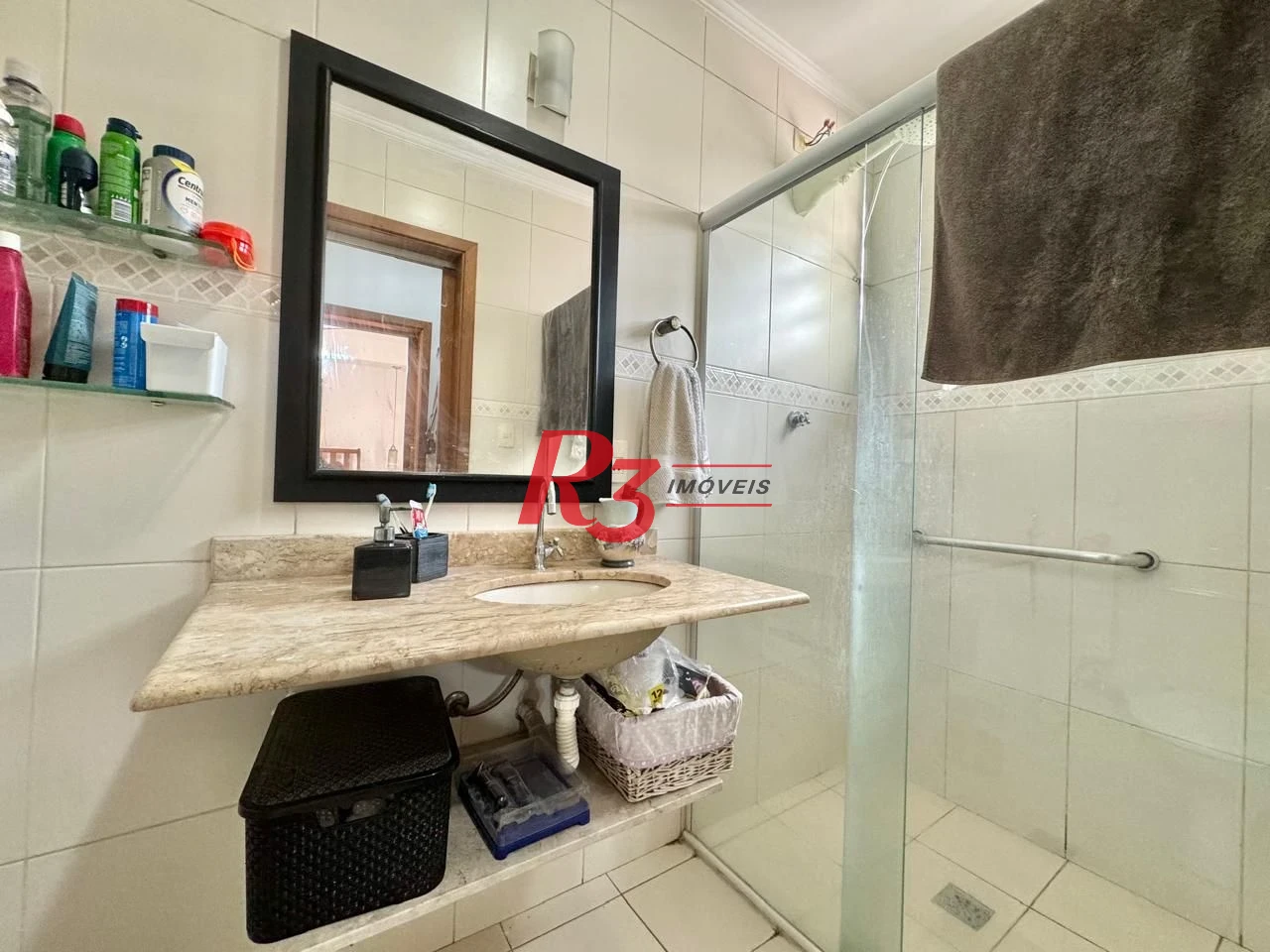 Sobrado com 4 dormitórios à venda, 203 m² por R$ 1.500.000,00 - Estuário - Santos/SP