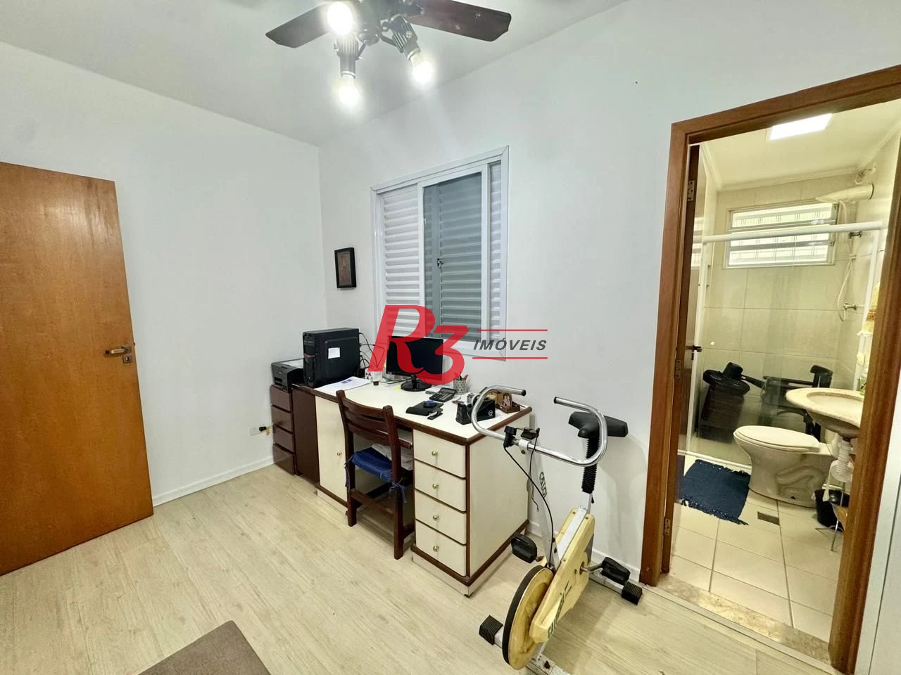 Sobrado com 4 dormitórios à venda, 203 m² por R$ 1.500.000,00 - Estuário - Santos/SP