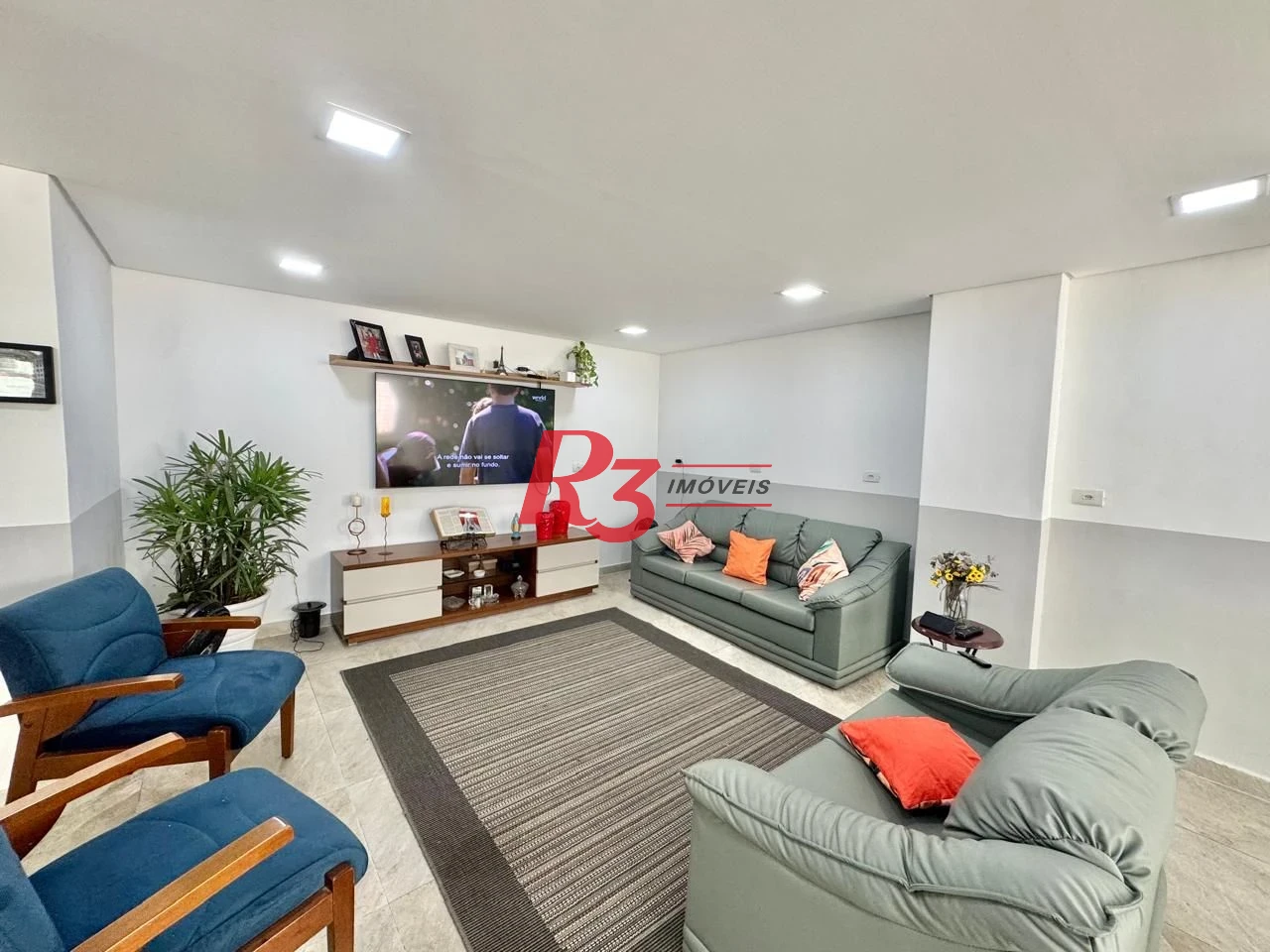Sobrado com 4 dormitórios à venda, 203 m² por R$ 1.500.000,00 - Estuário - Santos/SP