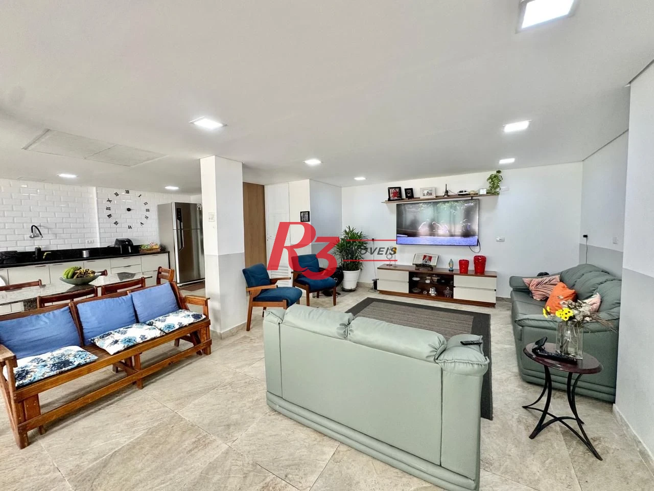 Sobrado com 4 dormitórios à venda, 203 m² por R$ 1.500.000,00 - Estuário - Santos/SP