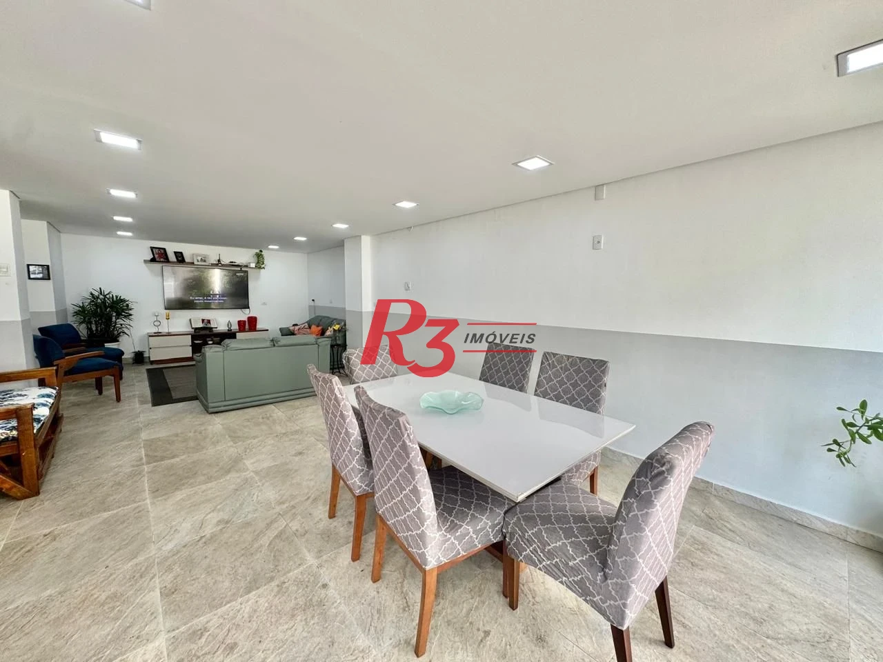 Sobrado com 4 dormitórios à venda, 203 m² por R$ 1.500.000,00 - Estuário - Santos/SP