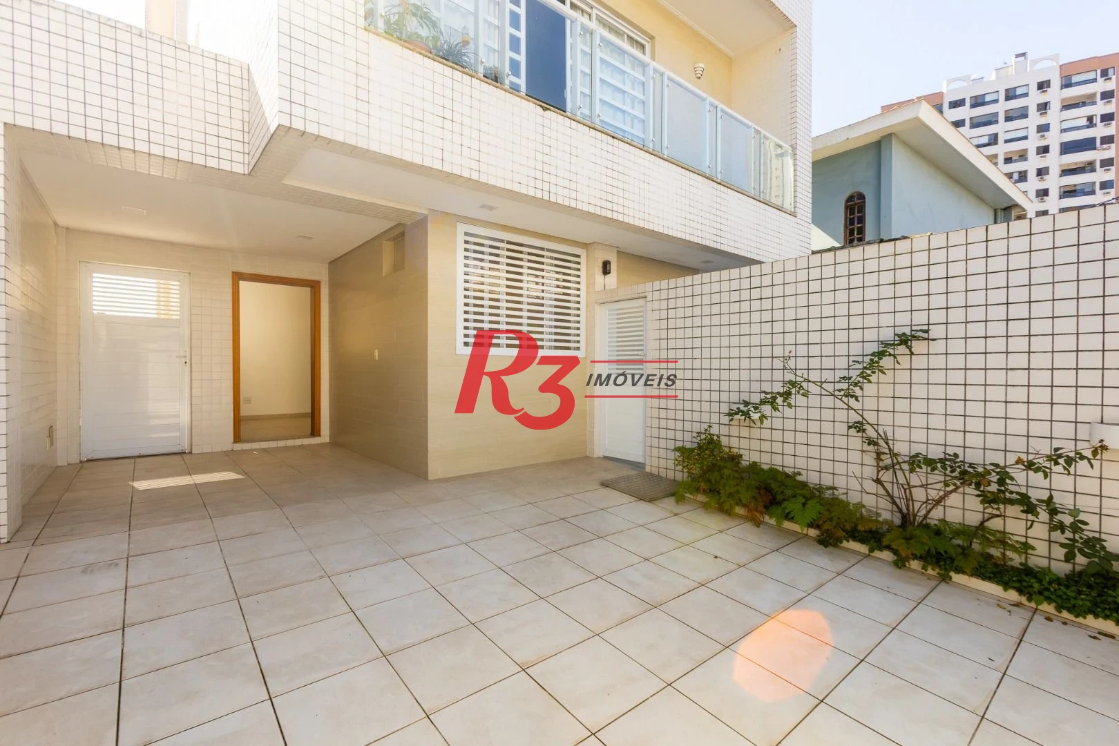 Casa com 3 dormitórios à venda, 162 m² por R$ 1.166.000,00 - Ponta da Praia - Santos/SP