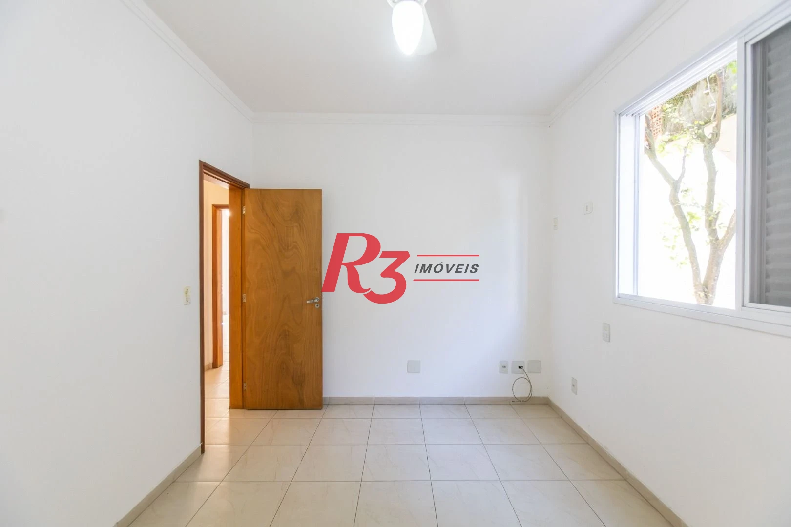 Casa com 3 dormitórios à venda, 162 m² por R$ 1.166.000,00 - Ponta da Praia - Santos/SP
