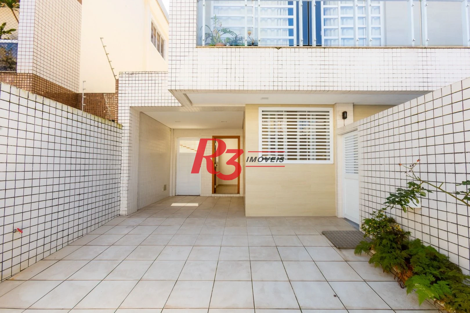 Casa com 3 dormitórios à venda, 162 m² por R$ 1.166.000,00 - Ponta da Praia - Santos/SP