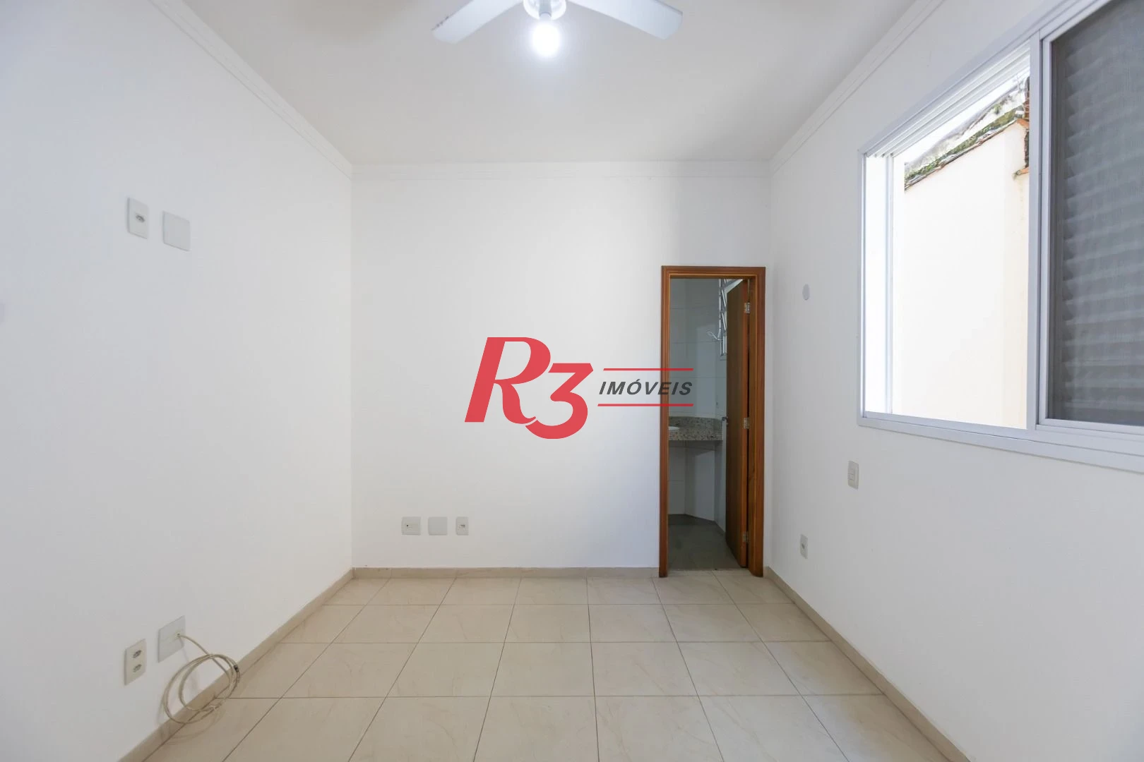 Casa com 3 dormitórios à venda, 162 m² por R$ 1.166.000,00 - Ponta da Praia - Santos/SP