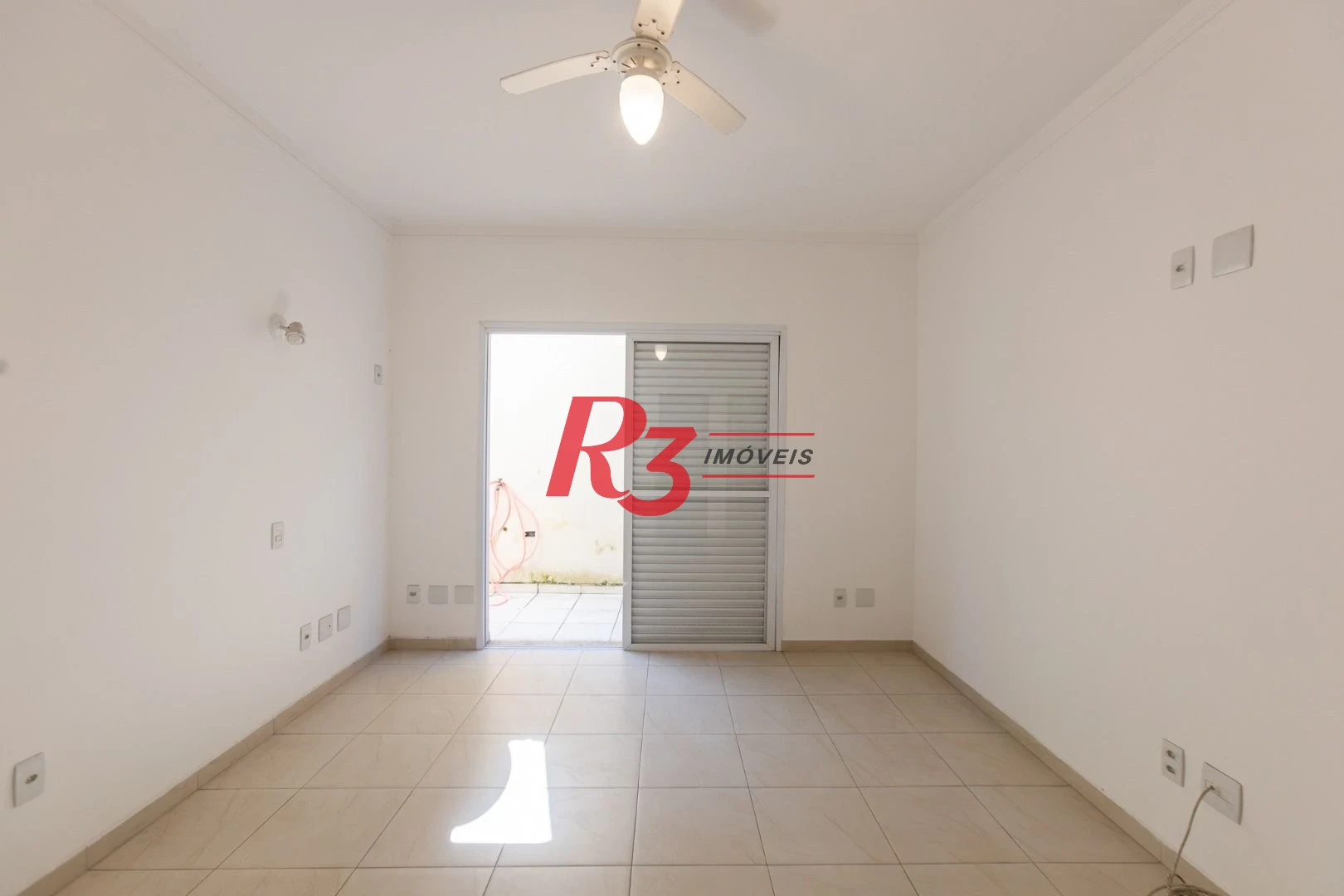 Casa com 3 dormitórios à venda, 162 m² por R$ 1.166.000,00 - Ponta da Praia - Santos/SP