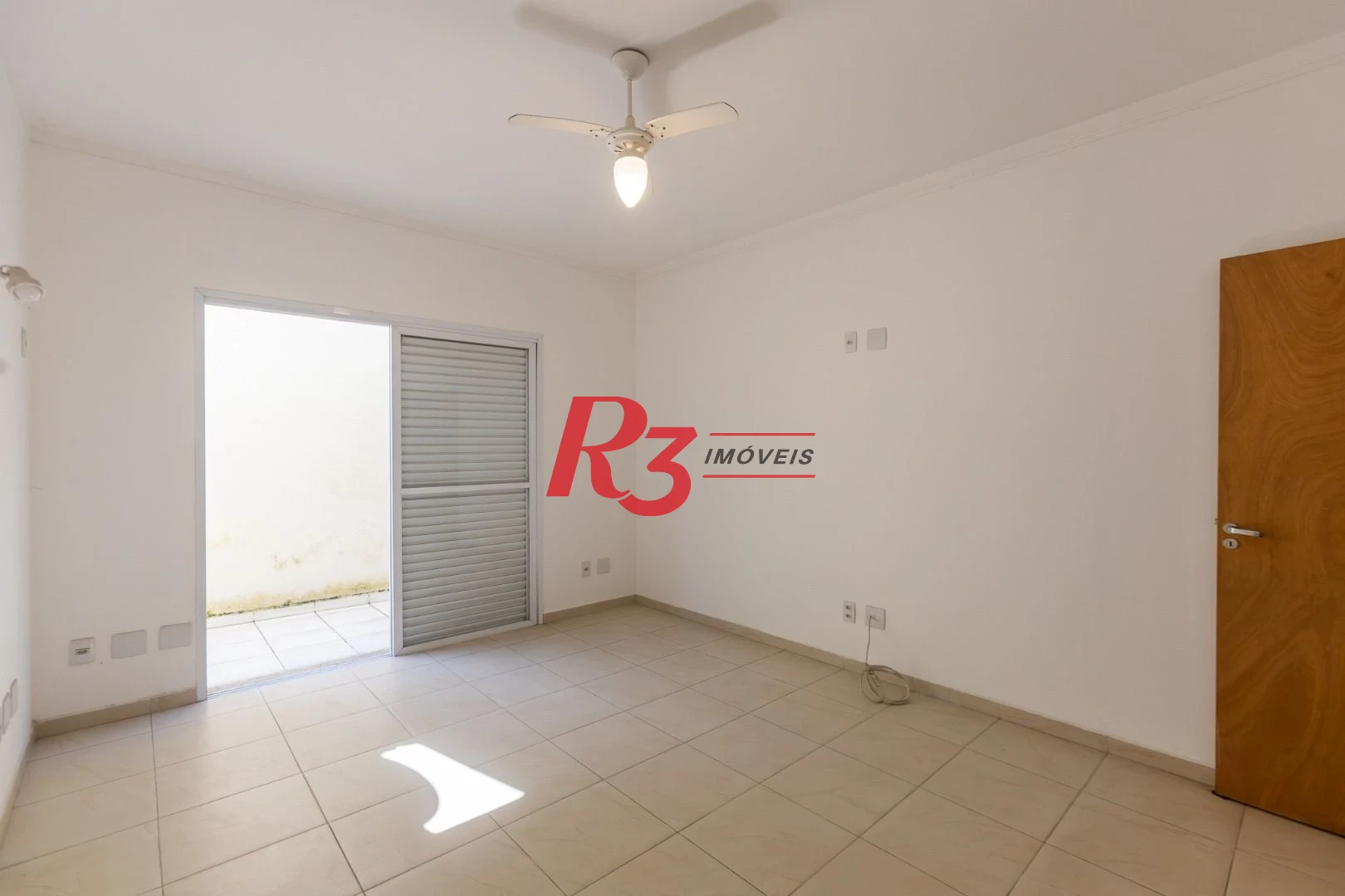 Casa com 3 dormitórios à venda, 162 m² por R$ 1.166.000,00 - Ponta da Praia - Santos/SP