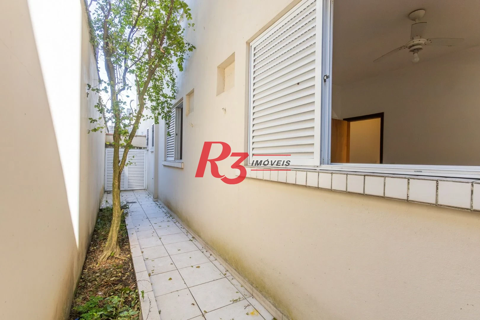 Casa com 3 dormitórios à venda, 162 m² por R$ 1.166.000,00 - Ponta da Praia - Santos/SP