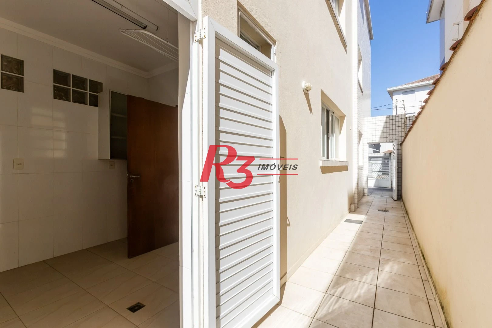 Casa com 3 dormitórios à venda, 162 m² por R$ 1.166.000,00 - Ponta da Praia - Santos/SP