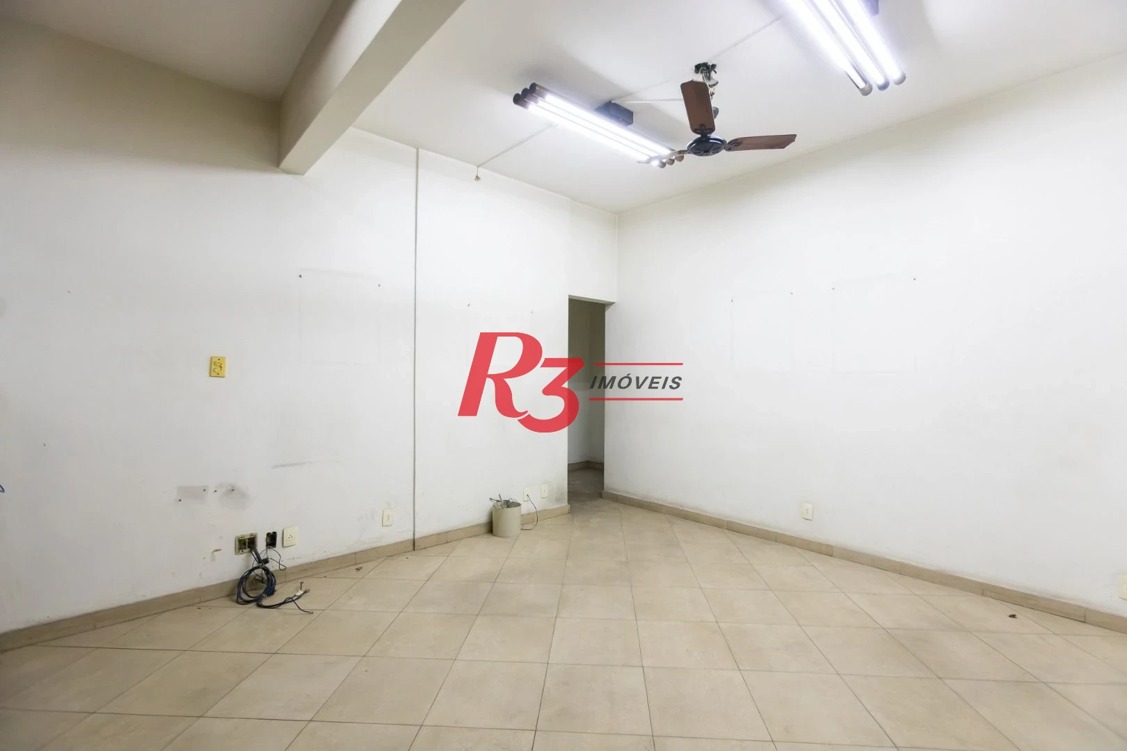 Sala à venda, 50 m² por R$ 470.000,00 - Centro - Santos/SP