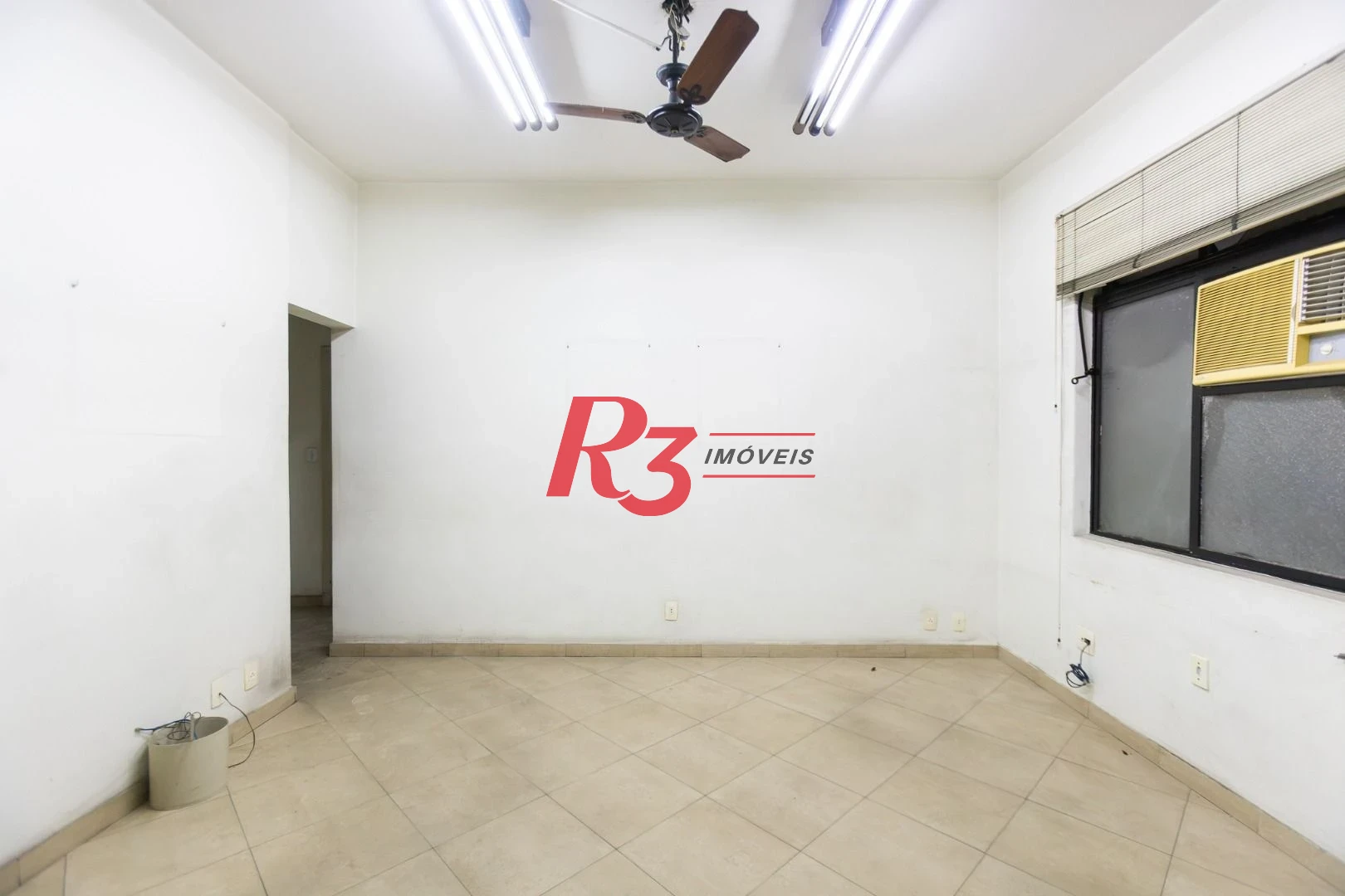 Sala à venda, 50 m² por R$ 470.000,00 - Centro - Santos/SP