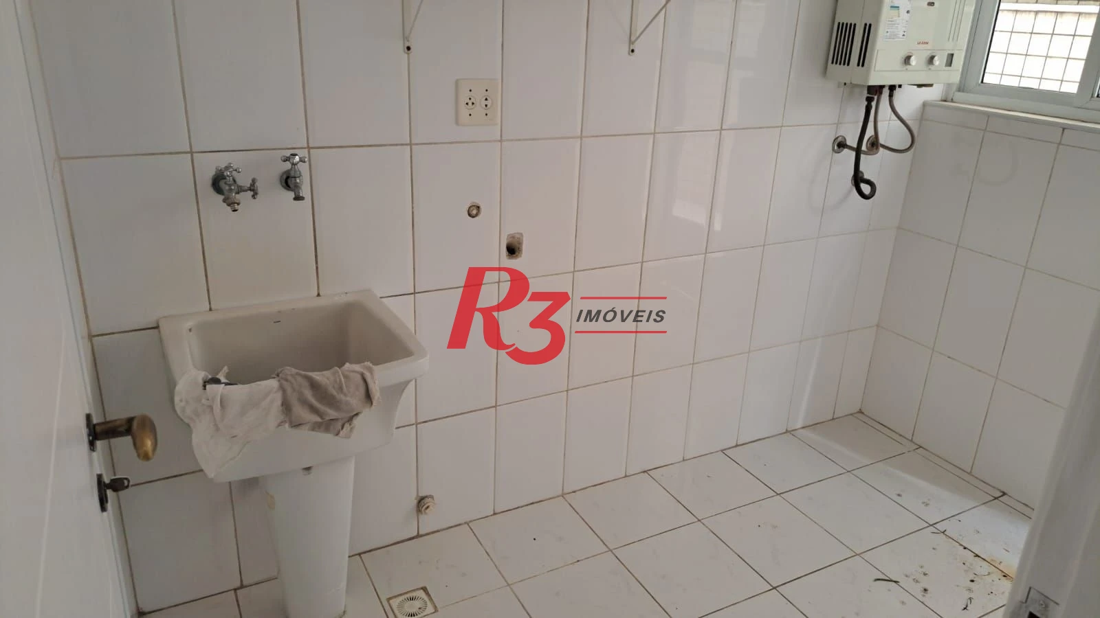 Casa com 5 dormitórios à venda, 263 m² por R$ 2.300.000,00 - Ponta da Praia - Santos/SP