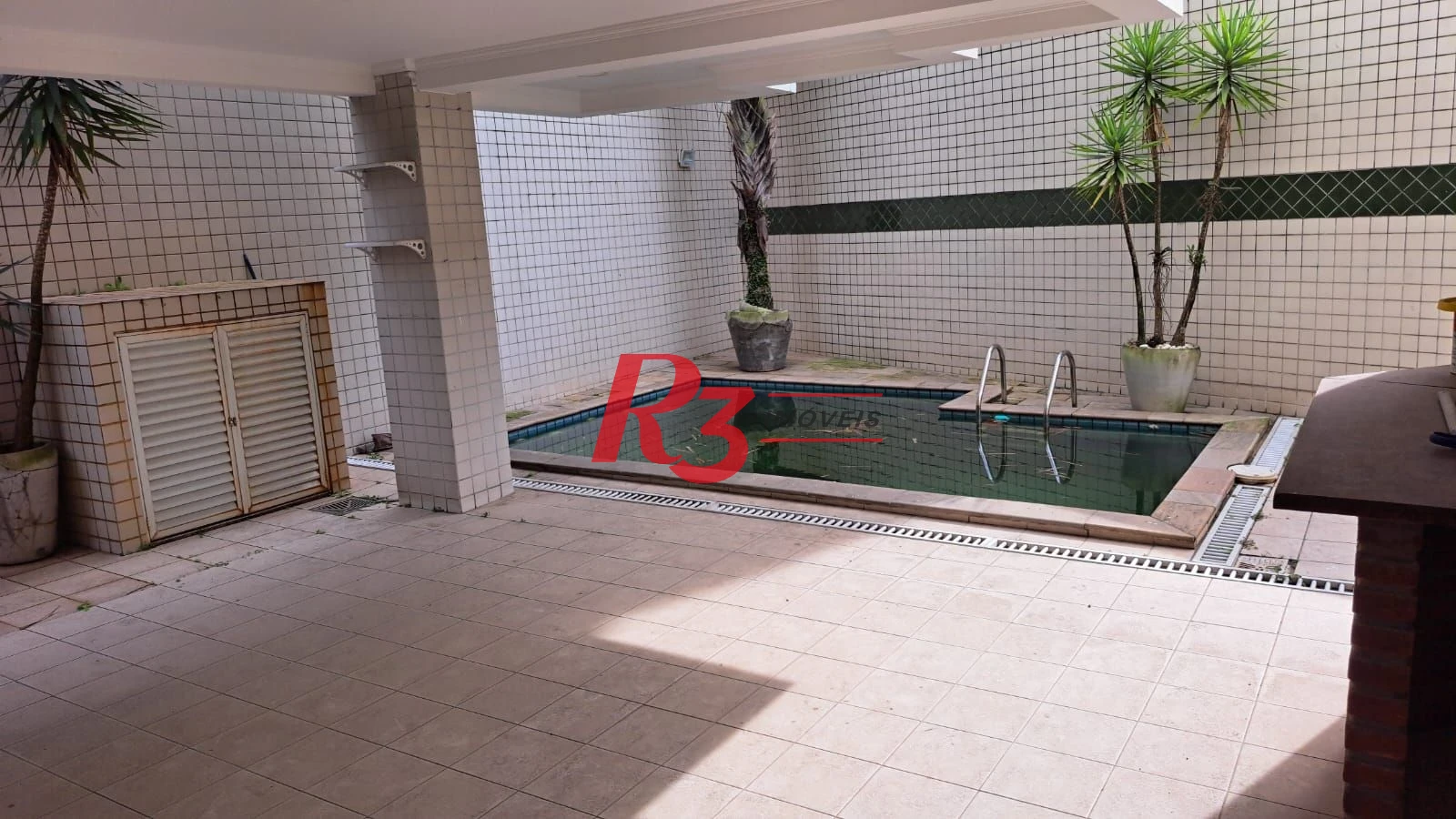 Casa com 5 dormitórios à venda, 263 m² por R$ 2.300.000,00 - Ponta da Praia - Santos/SP