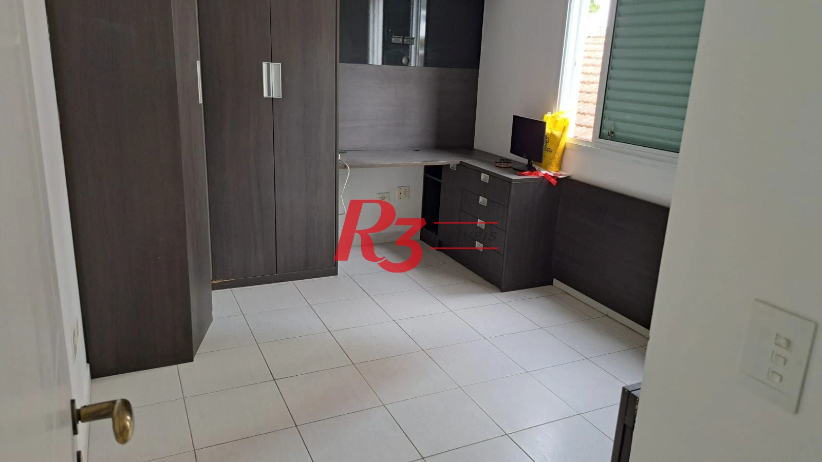 Casa com 5 dormitórios à venda, 263 m² por R$ 2.300.000,00 - Ponta da Praia - Santos/SP