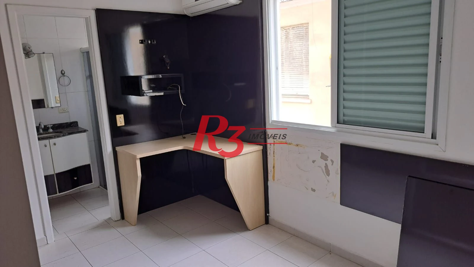 Casa com 5 dormitórios à venda, 263 m² por R$ 2.300.000,00 - Ponta da Praia - Santos/SP