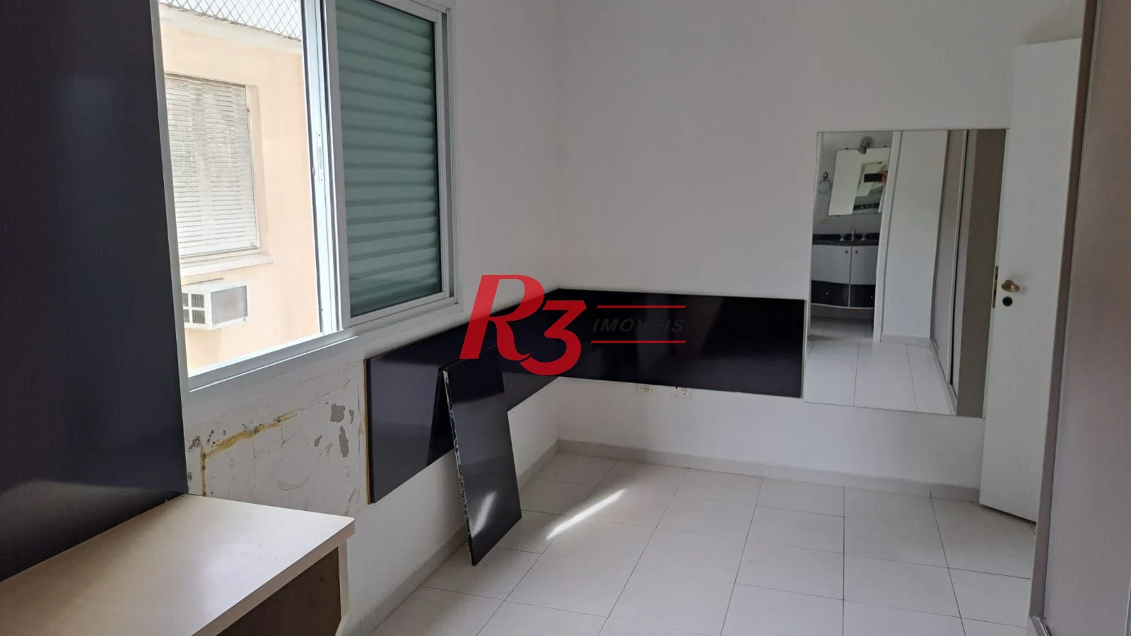 Casa com 5 dormitórios à venda, 263 m² por R$ 2.300.000,00 - Ponta da Praia - Santos/SP