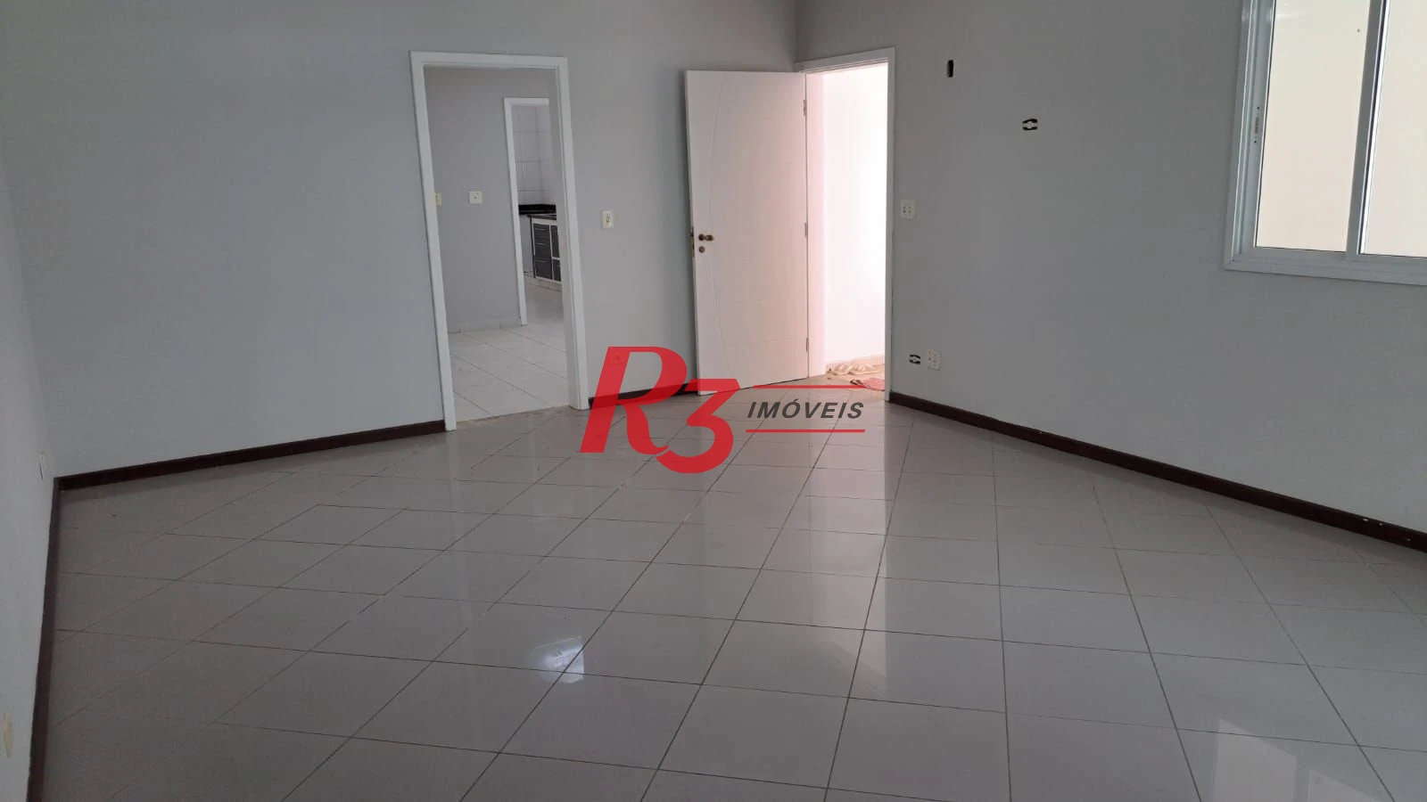 Casa com 5 dormitórios à venda, 263 m² por R$ 2.300.000,00 - Ponta da Praia - Santos/SP