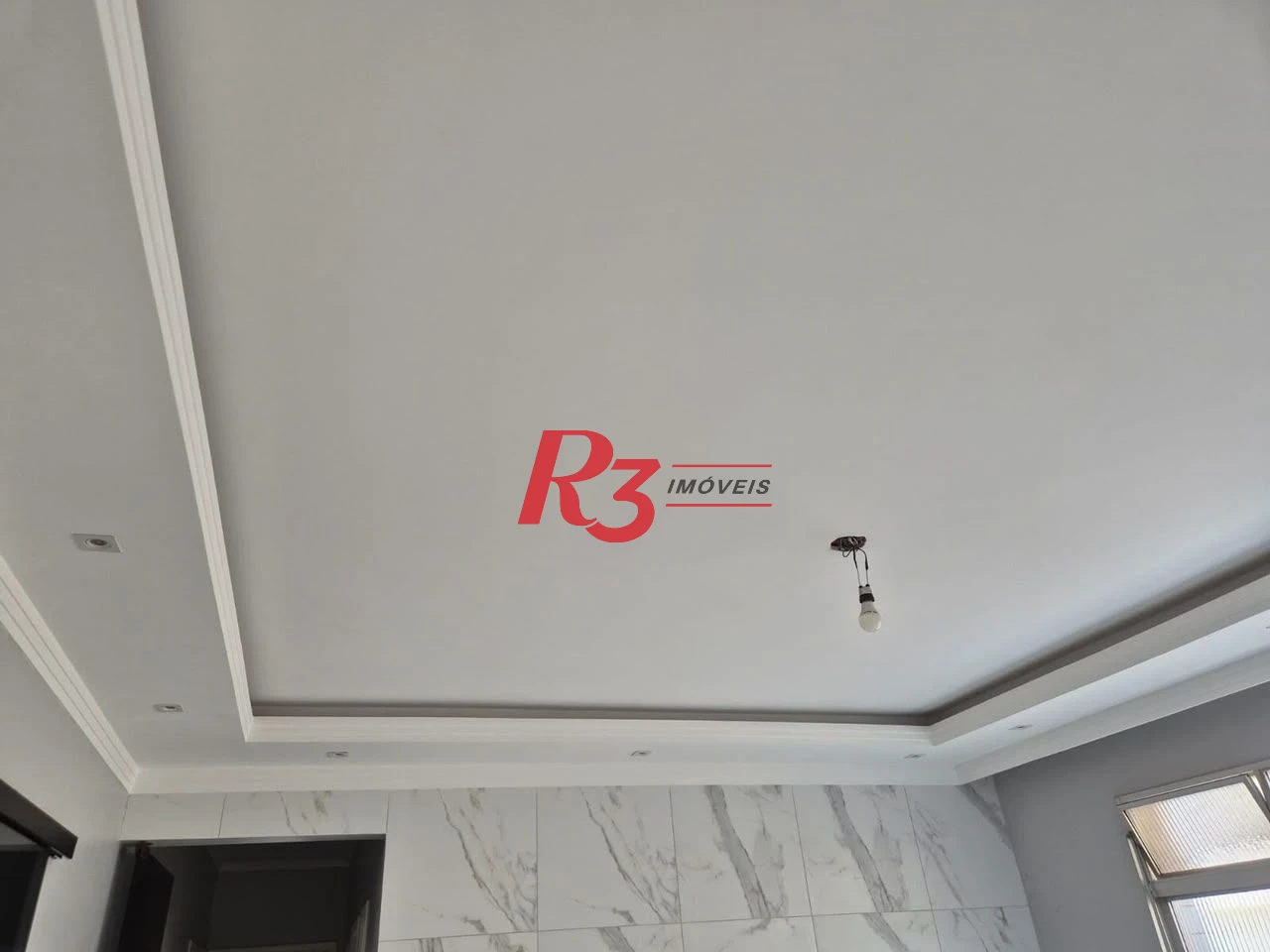 Apartamento com 3 dormitórios à venda, 99 m² por R$ 550.000,00 - Embaré - Santos/SP