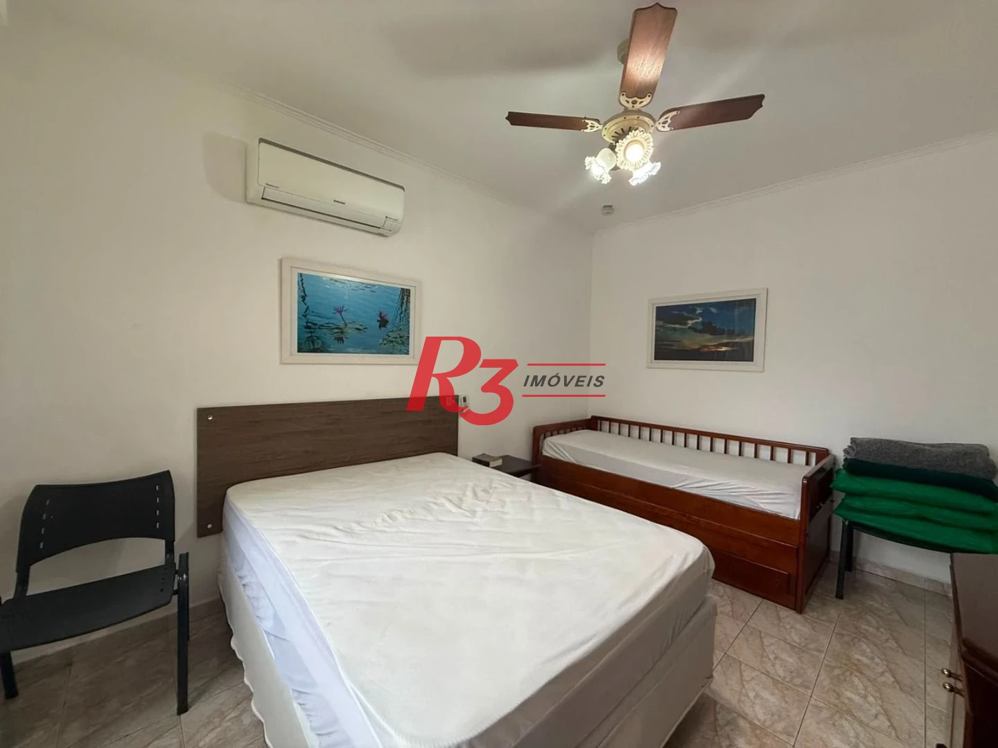 Apartamento com 3 dormitórios à venda, 143 m² por R$ 1.400.000,00 - Boqueirão - Santos/SP