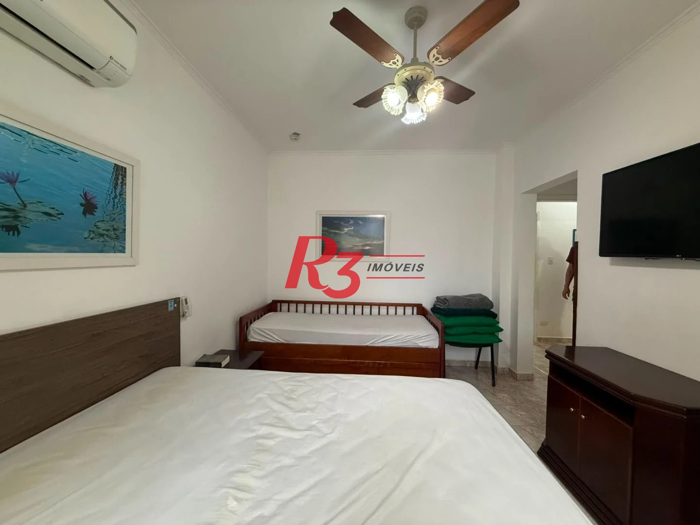 Apartamento com 3 dormitórios à venda, 143 m² por R$ 1.400.000,00 - Boqueirão - Santos/SP