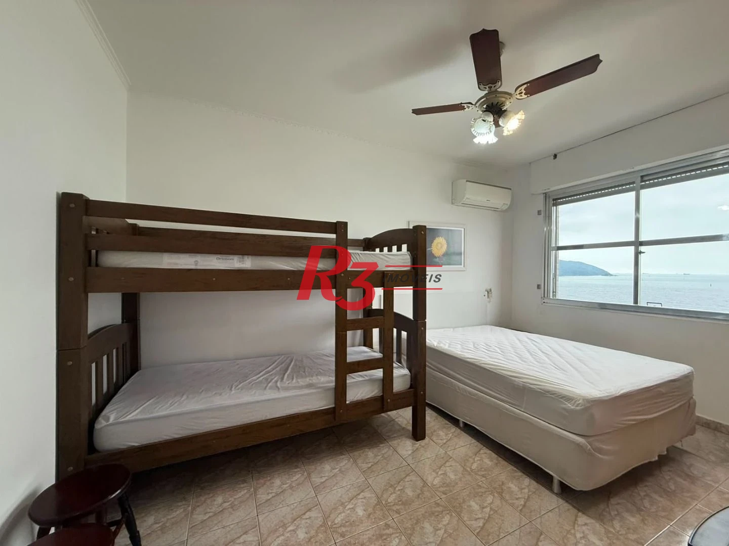 Apartamento com 3 dormitórios à venda, 143 m² por R$ 1.400.000,00 - Boqueirão - Santos/SP