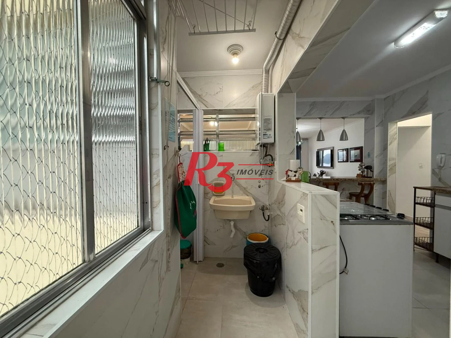Apartamento com 3 dormitórios à venda, 143 m² por R$ 1.400.000,00 - Boqueirão - Santos/SP