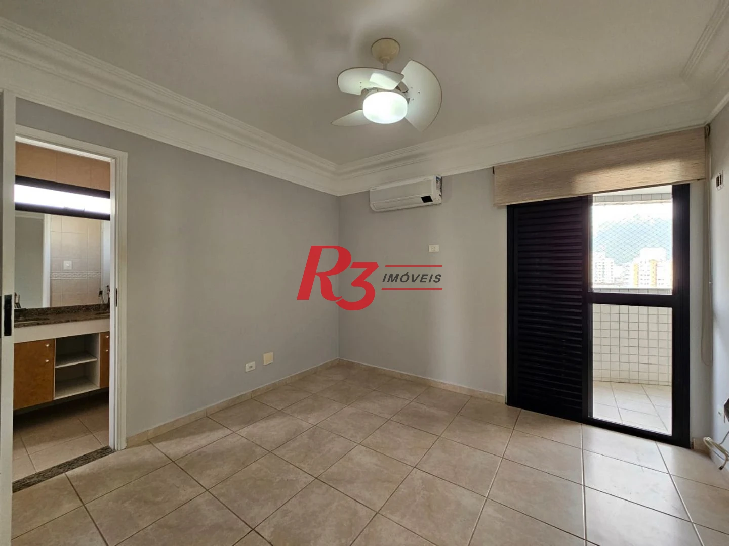 Apartamento com 3 dormitórios à venda, 122 m² por R$ 1.250.000,00 - Pompéia - Santos/SP