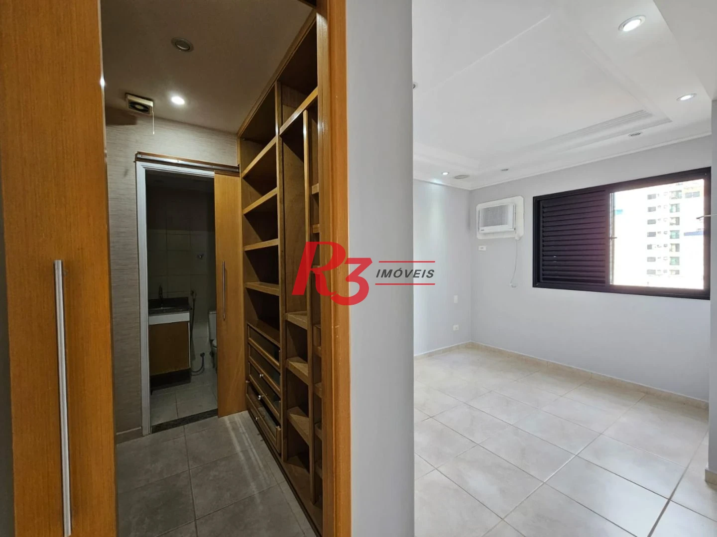 Apartamento com 3 dormitórios à venda, 122 m² por R$ 1.250.000,00 - Pompéia - Santos/SP
