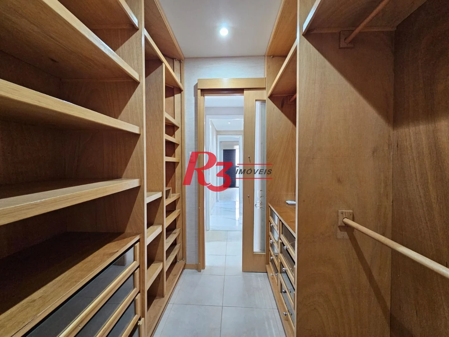 Apartamento com 3 dormitórios à venda, 122 m² por R$ 1.250.000,00 - Pompéia - Santos/SP